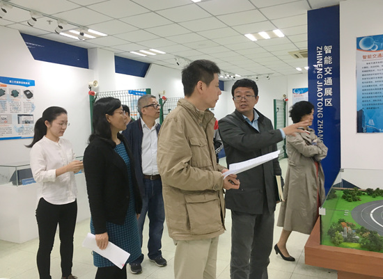 20181029瞿立新验收实地考察2_副本.jpg