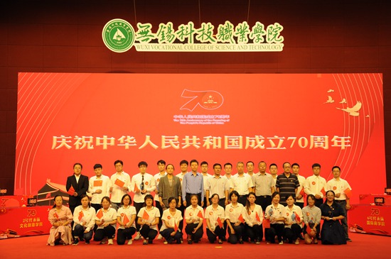 6大合影.jpg
