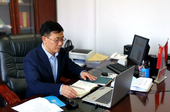 1584526043297481.jpg 2张书记.jpg
